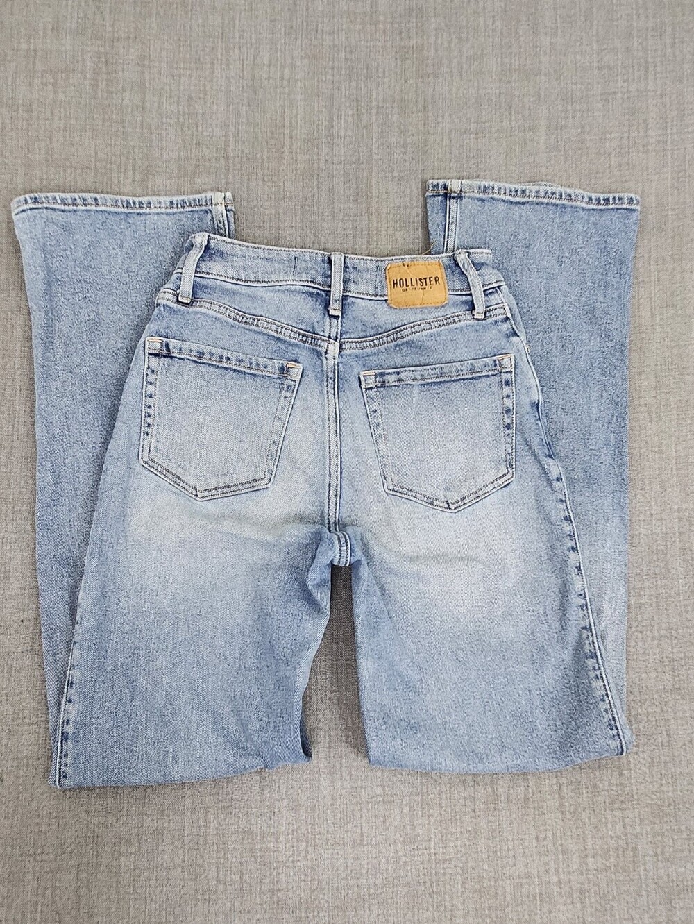 Hollister Ultra High-Rise Dad Jean Vintage Stretch. 00/ 23 - Picture 3 of 11